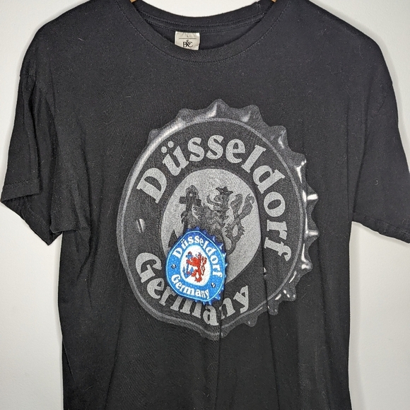 Dusseldorf Germany Beer Cap T-shirt Mens Large - Picture 2 of 3